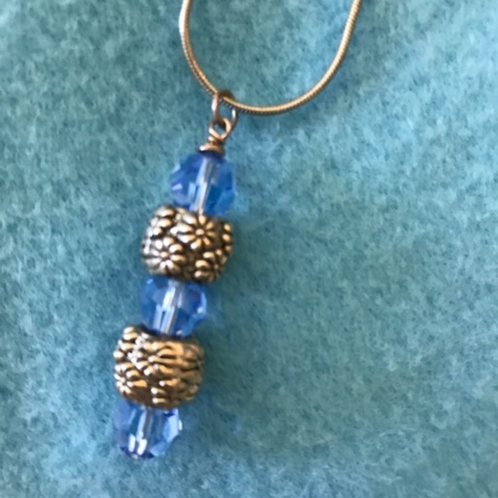 Swarovski Crystal necklace - Picture 2 of 5